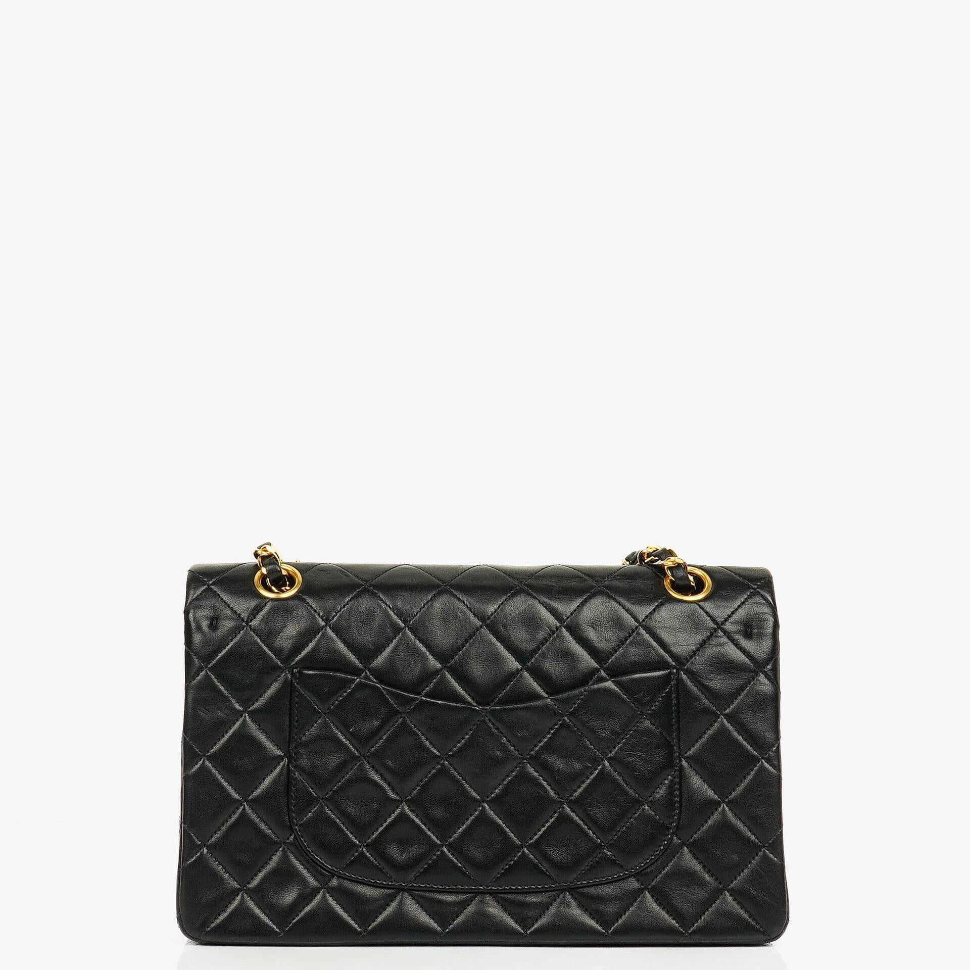 Chanel Medium Classic Vintage Double Flap Tasche aus schwarzem gestepptem Lammleder mit 24K vergoldeter Hardware