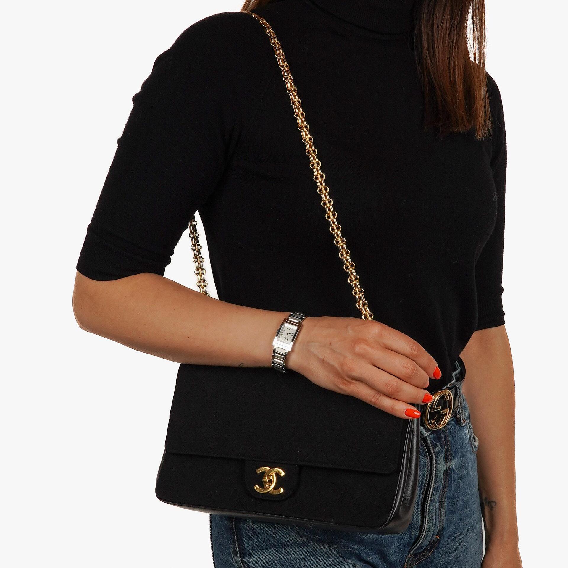 Chanel Medium Classic Vintage Doppelklappen Tasche Schwarz gesteppte Jersey und Leder mit 24K Goldplattierten Beschlägen und Mademoiselle Kette