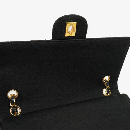 Chanel Medium Classic Vintage Double Flap Bag aus gestepptem Lammleder und Jersey mit 24K goldbeschichteter Hardware
