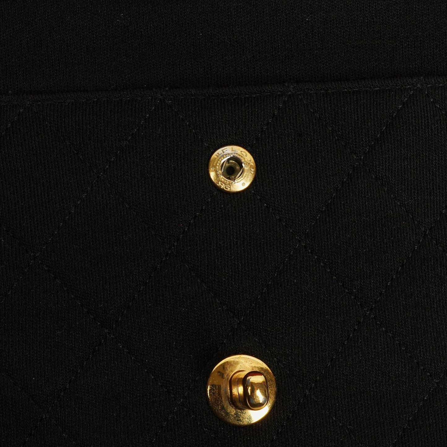 Chanel Medium Classic Vintage Double Flap Bag aus gestepptem Lammleder und Jersey mit 24K goldbeschichteter Hardware