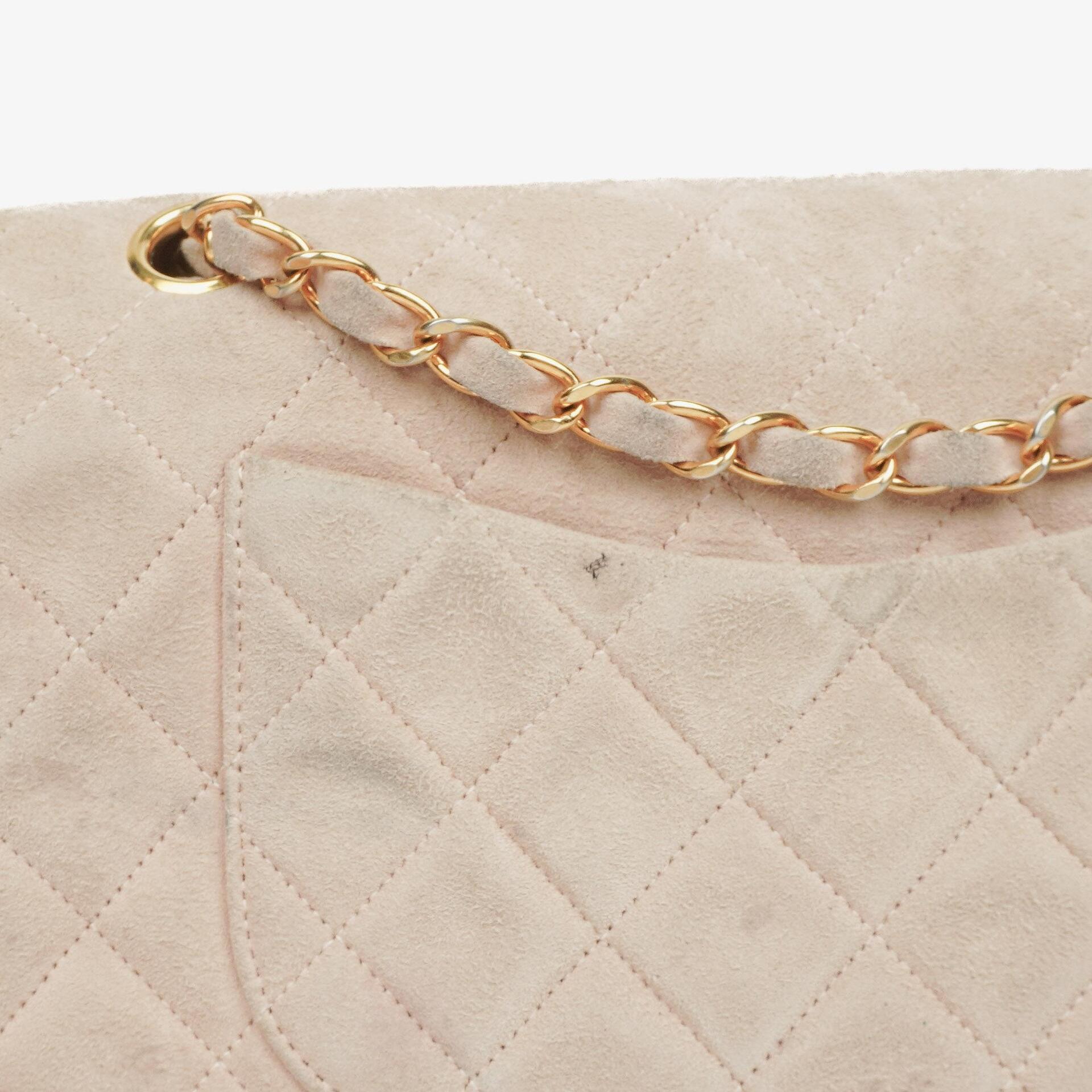 Chanel Classic Vintage Medium Double Flap Tasche aus Wildleder mit 24K vergoldeten Beschlägen