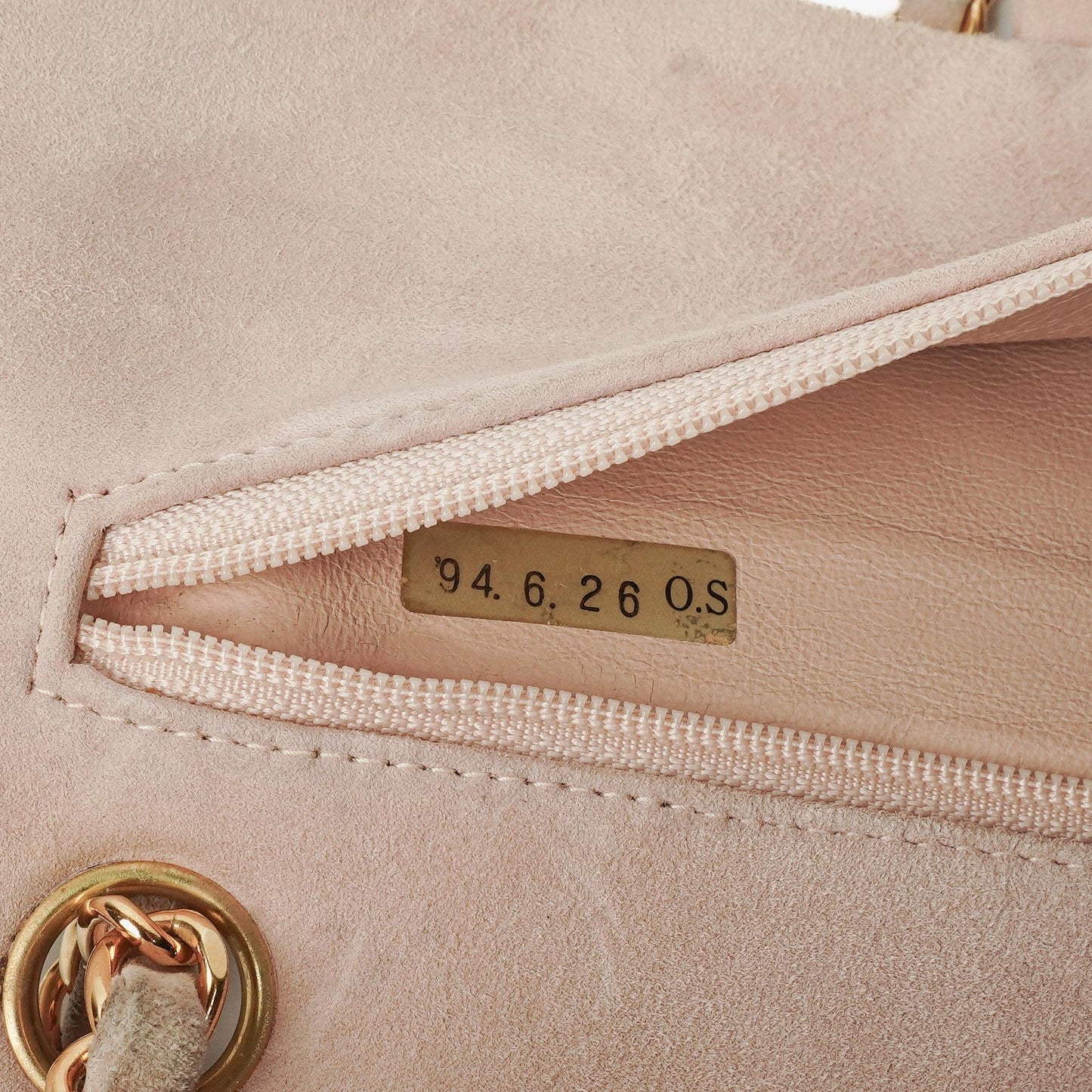 Chanel Classic Vintage Medium Double Flap Tasche aus Wildleder mit 24K vergoldeten Beschlägen