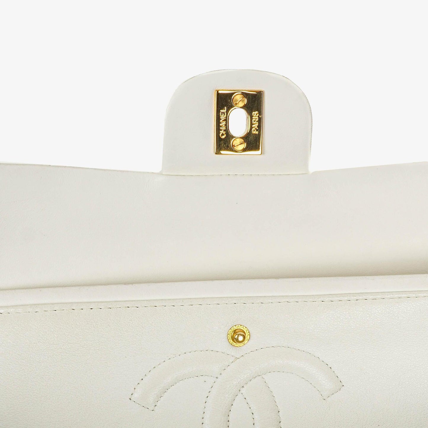 Chanel mittelgroße Classic Vintage Double Flap Tasche aus weißem gestepptem Lammleder mit 24K vergoldeter Hardware