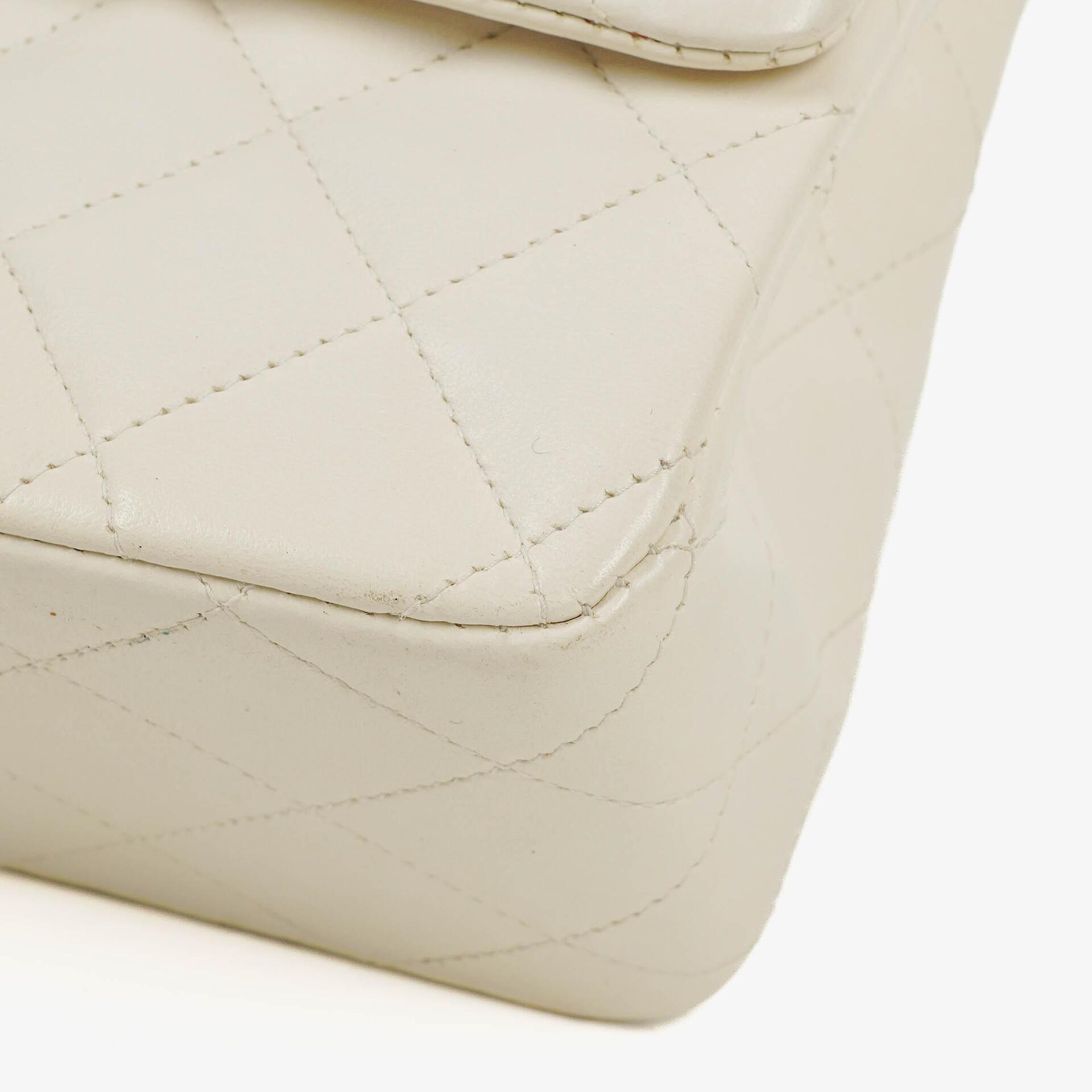 Chanel Medium Classic Vintage Double Flap Tasche aus weißem gestepptem Lammleder mit 24K vergoldeten Beschlägen