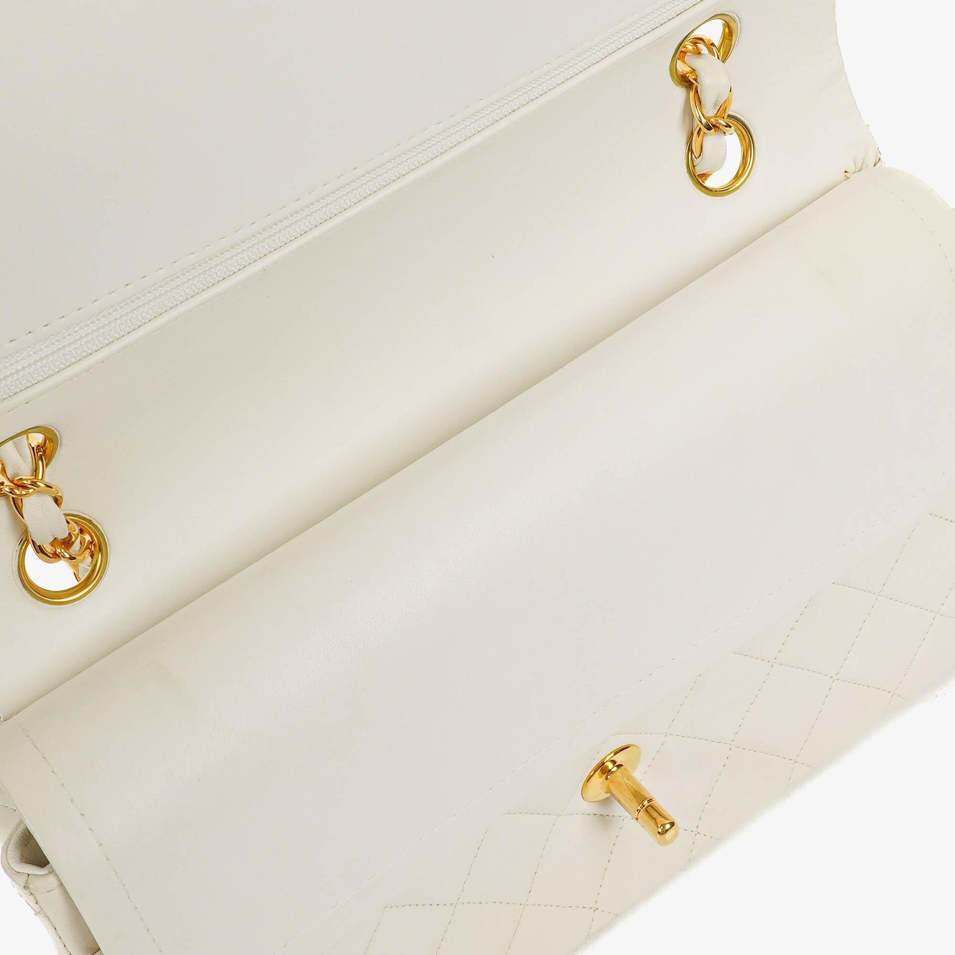 Chanel Medium Classic Vintage Double Flap Tasche aus weißem gestepptem Lammleder mit 24K vergoldeten Beschlägen