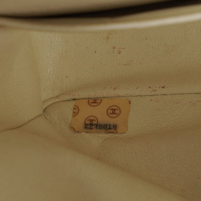Chanel Mittelgroße Classic Vintage Double Flap Tasche aus gestepptem Lammleder in Weiß mit 24K vergoldeten Beschlägen