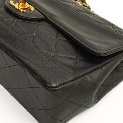Chanel Medium Classic Vintage Single Flap Bag Gequiltetes Lammleder 24K Goldbeschläge