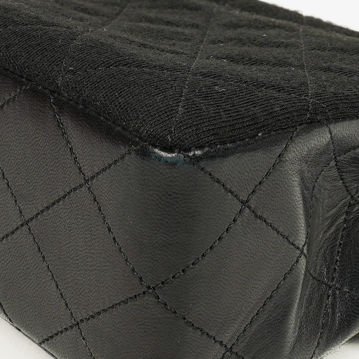 Chanel Medium Classic Vintage Single Flap Tasche aus gestepptem Lammleder und Jersey mit 24K vergoldeten Beschlägen