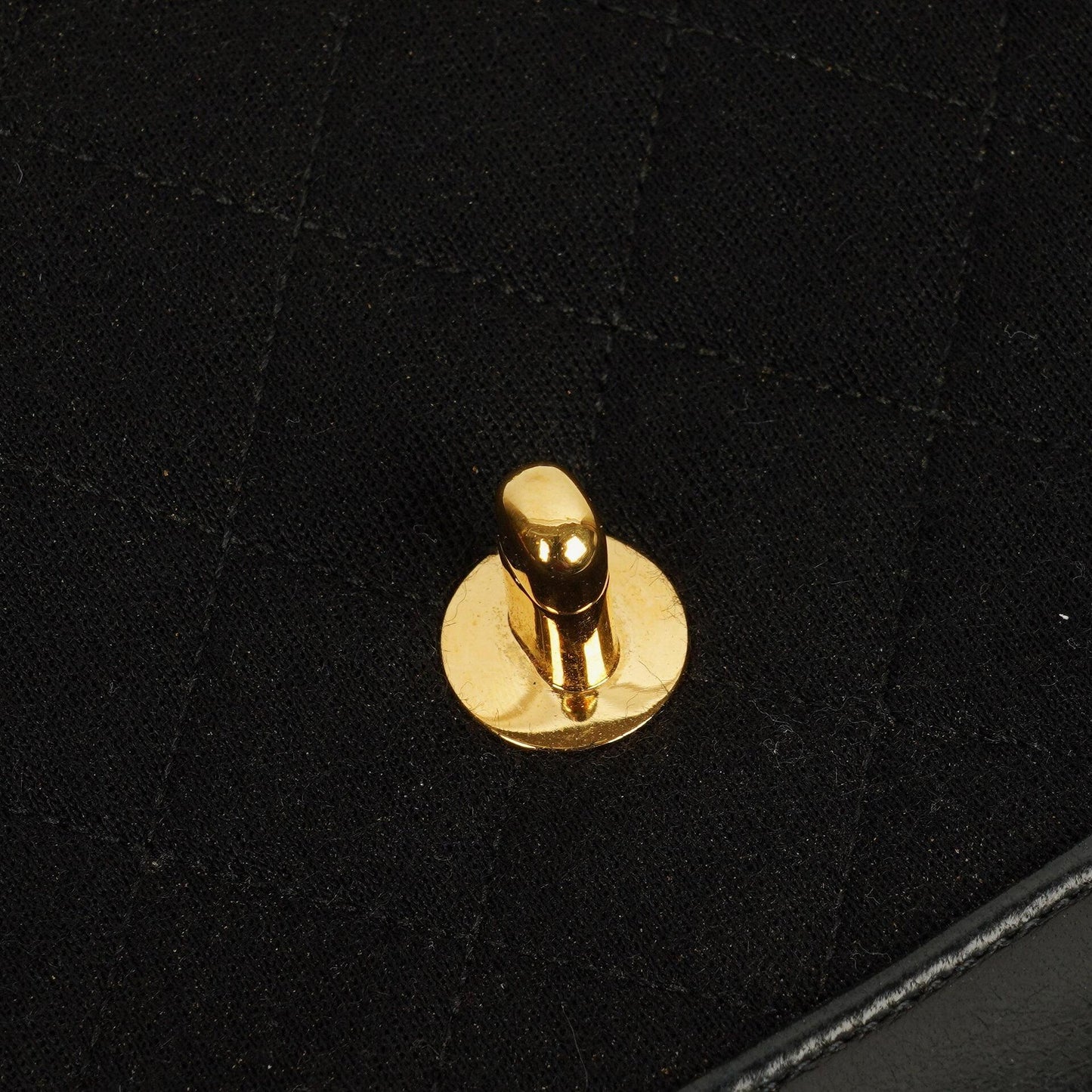 Chanel Medium Classic Vintage Single Flap Tasche aus gestepptem Lammleder und Jersey mit 24K vergoldeten Beschlägen