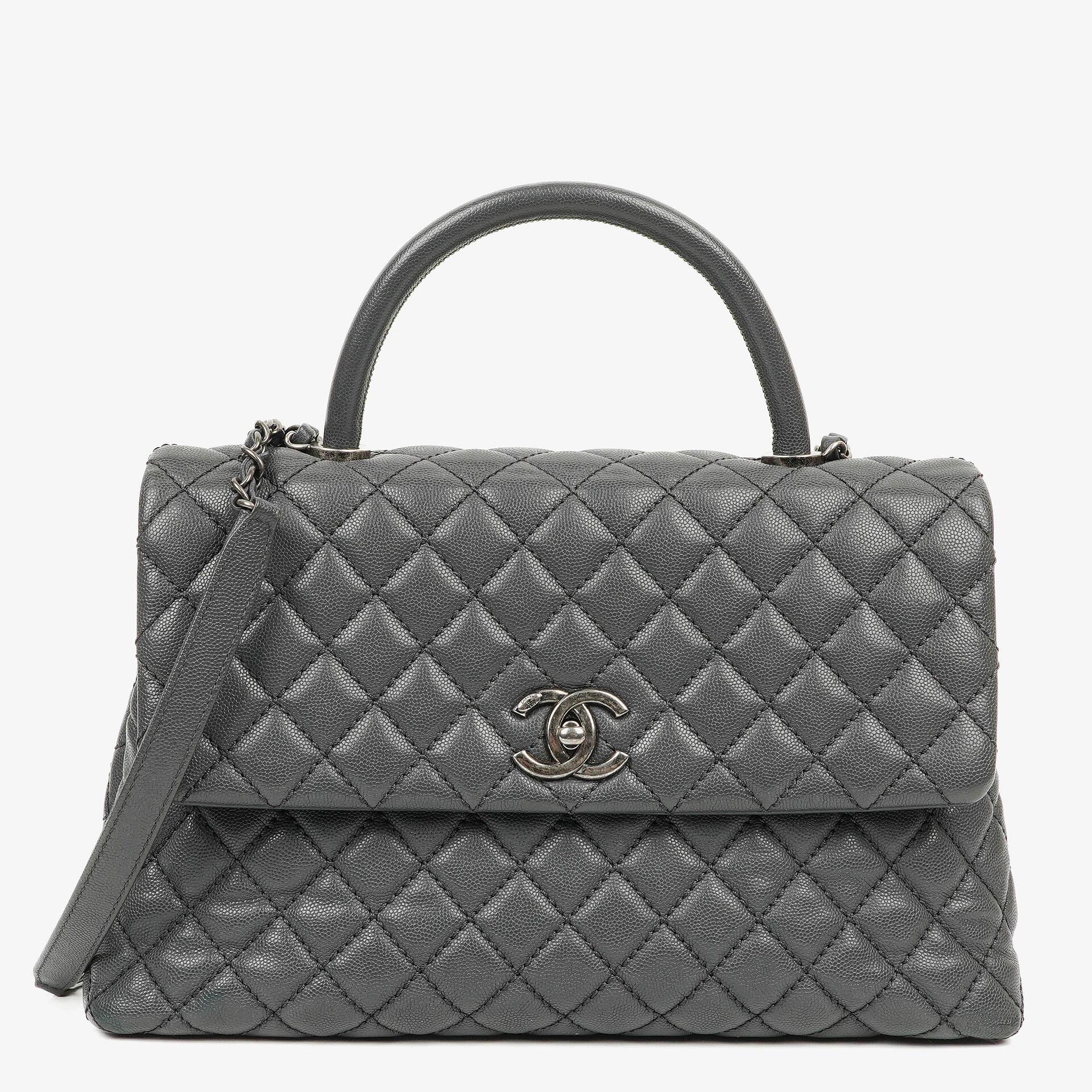 Chanel Medium Coco Handle Henkeltasche aus grauem gestepptem Caviar Leder