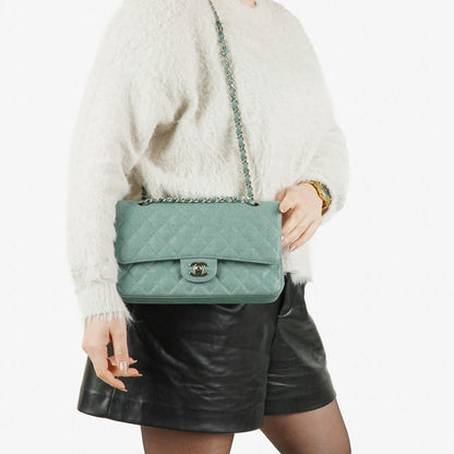 Chanel Medium Double Flap Tasche aus gestepptem Kaviarleder mit silberfarbenen Beschlägen