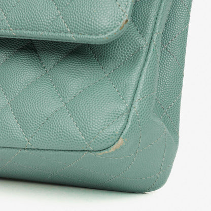 Chanel Medium Double Flap Tasche aus gestepptem Kaviarleder mit silberfarbenen Beschlägen