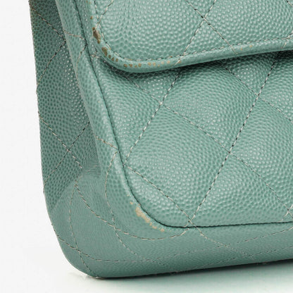 Chanel Medium Double Flap Tasche aus gestepptem Kaviarleder mit silberfarbenen Beschlägen