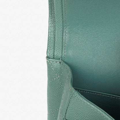 Chanel Medium Double Flap Tasche aus gestepptem Kaviarleder mit silberfarbenen Beschlägen