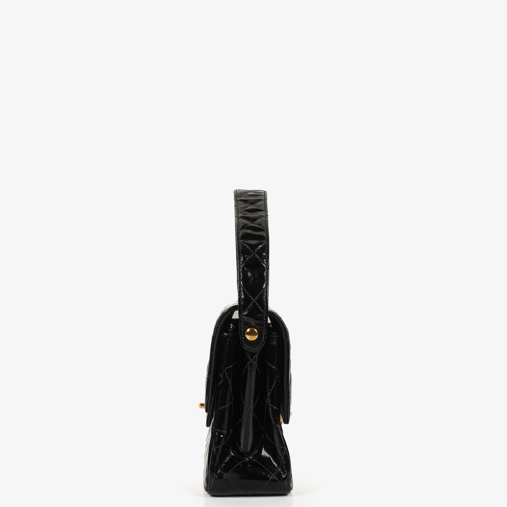 Chanel Mittelgroße Doppelseitige Klappentasche Schwarz Stepp Lackleder 24K Vergoldete Beschläge