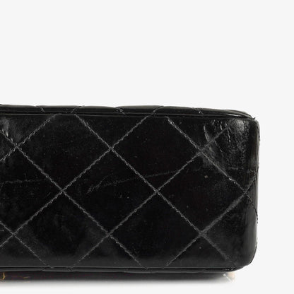 Chanel Mittelgroße Doppelseitige Klappentasche Schwarz Stepp Lackleder 24K Vergoldete Beschläge