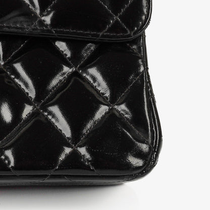 Chanel Mittelgroße Doppelseitige Klappentasche Schwarz Stepp Lackleder 24K Vergoldete Beschläge