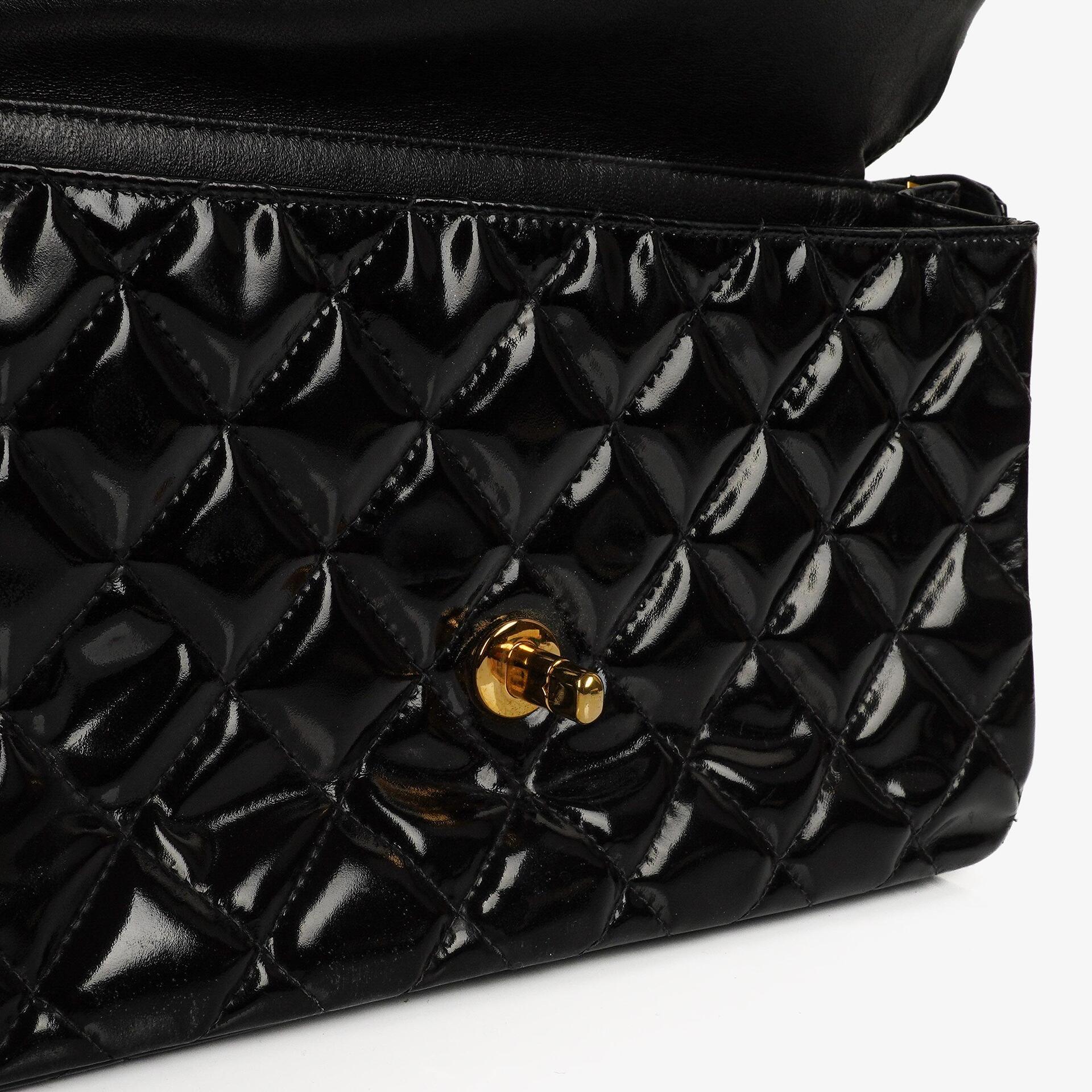 Chanel Mittelgroße Doppelseitige Klappentasche Schwarz Stepp Lackleder 24K Vergoldete Beschläge