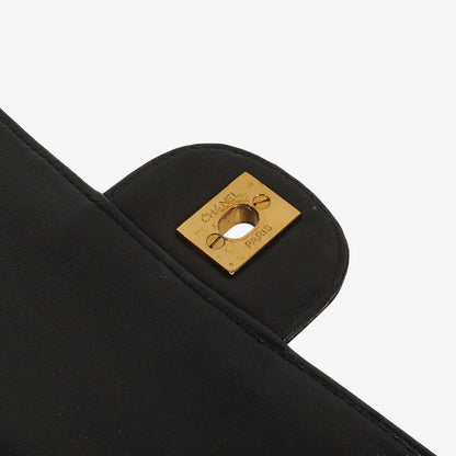 Chanel Mittelgroße Doppelseitige Klappentasche Schwarz Stepp Lackleder 24K Vergoldete Beschläge