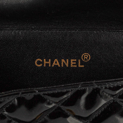 Chanel Mittelgroße Doppelseitige Klappentasche Schwarz Stepp Lackleder 24K Vergoldete Beschläge