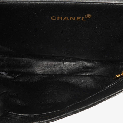 Chanel Mittelgroße Doppelseitige Klappentasche Schwarz Stepp Lackleder 24K Vergoldete Beschläge