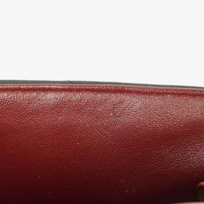 Chanel Medium Flap Tasche aus schwarzem Chevron-Lammleder mit 24K vergoldeten Beschlägen