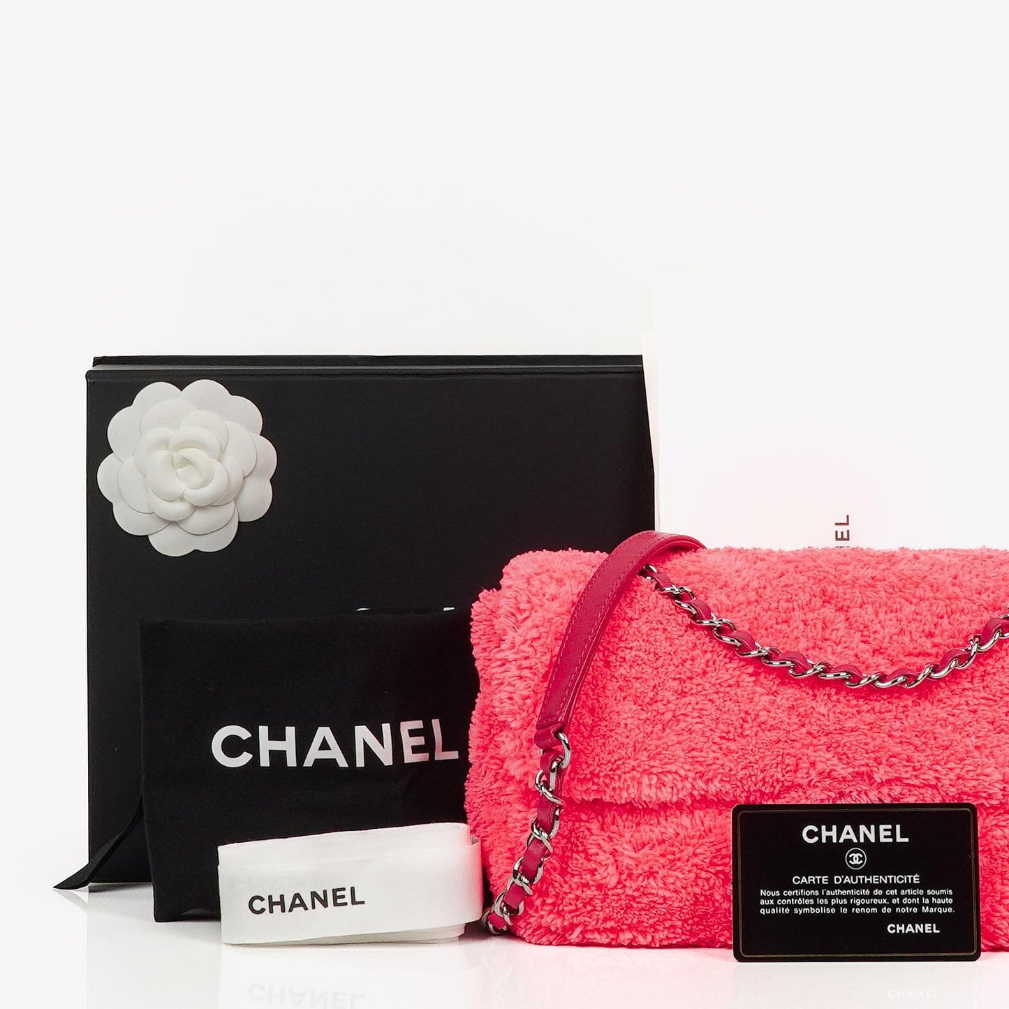 Chanel Mittlere Coco Beach Klappentasche aus gestepptem Terry-Stoff
