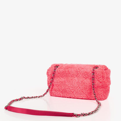 Chanel Mittlere Coco Beach Klappentasche aus gestepptem Terry-Stoff
