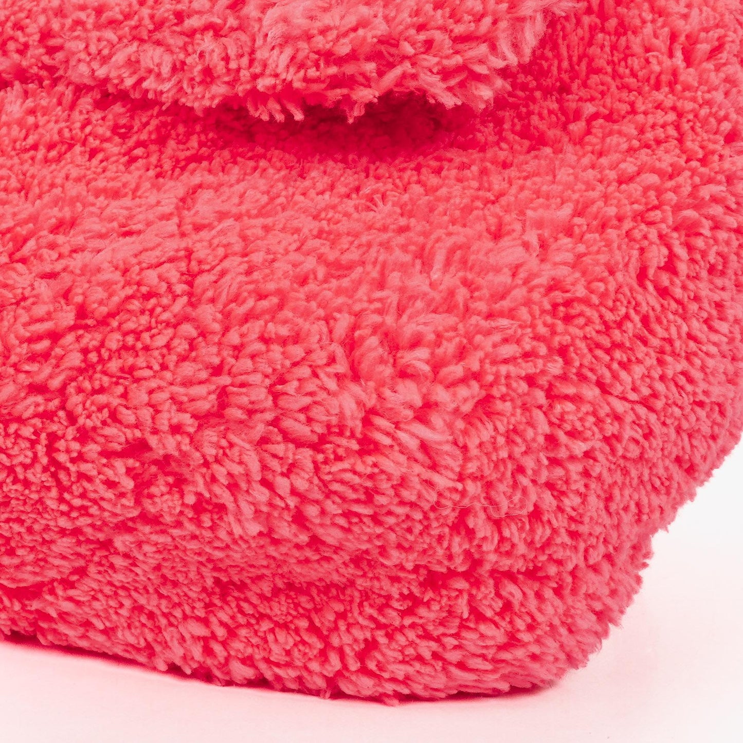 Chanel Mittlere Coco Beach Klappentasche aus gestepptem Terry-Stoff
