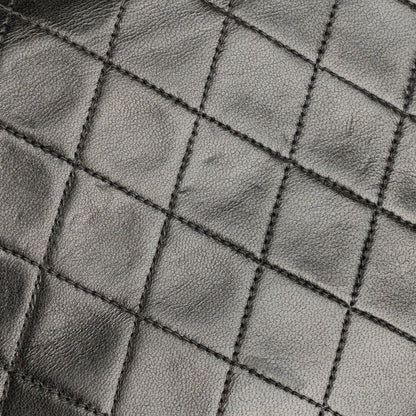 Chanel Medium Single Flap Bag aus schwarzem gestepptem Lammleder mit goldfarbenen Beschlägen