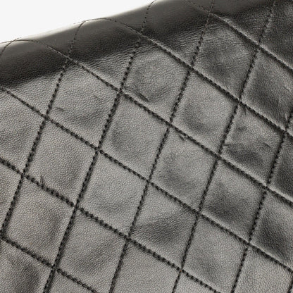 Chanel Medium Single Flap Bag aus schwarzem gestepptem Lammleder mit goldfarbenen Beschlägen