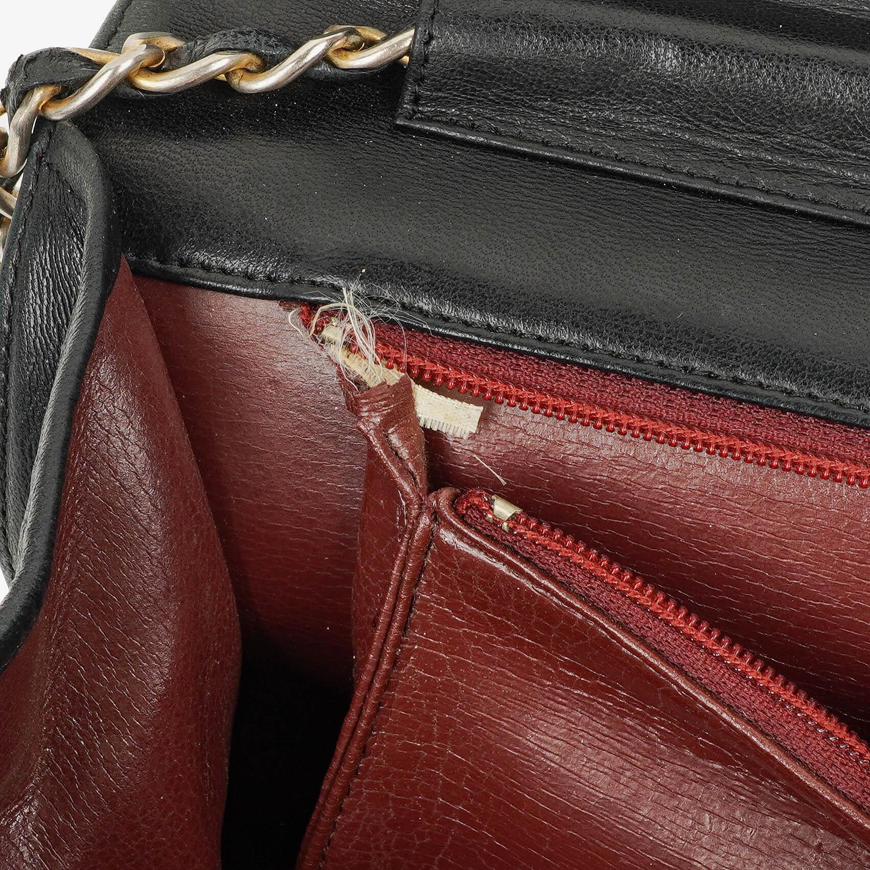 Chanel Medium Classic Single Flap Bag aus schwarzem gestepptem Lammleder mit 24K vergoldeter Hardware