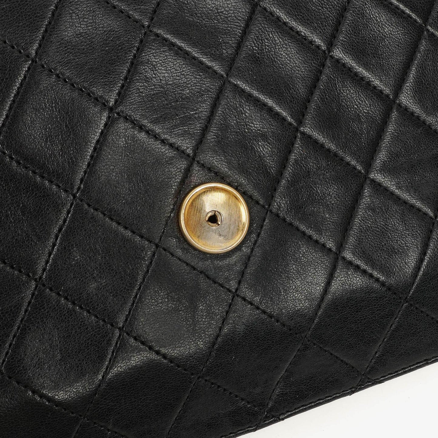 Chanel Medium Classic Single Flap Bag aus schwarzem gestepptem Lammleder mit 24K vergoldeter Hardware