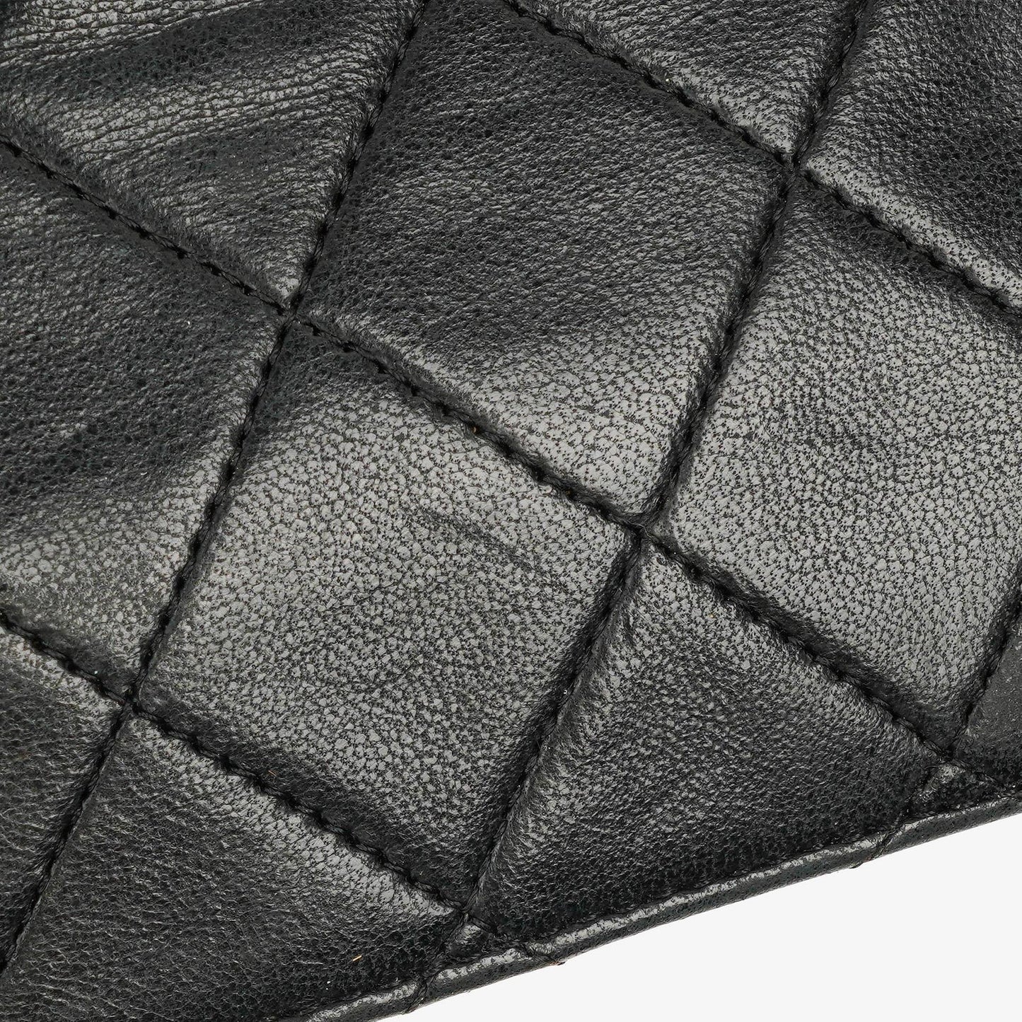 Chanel Medium Classic Single Flap Bag aus schwarzem gestepptem Lammleder mit 24K vergoldeter Hardware