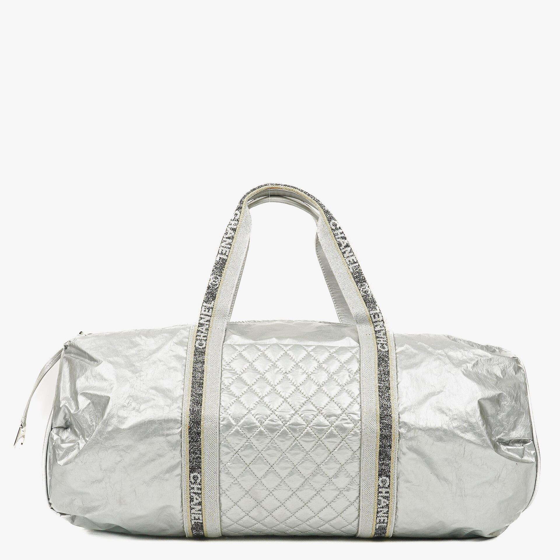 Chanel Boston Bag aus metallischem gestepptem Nylon