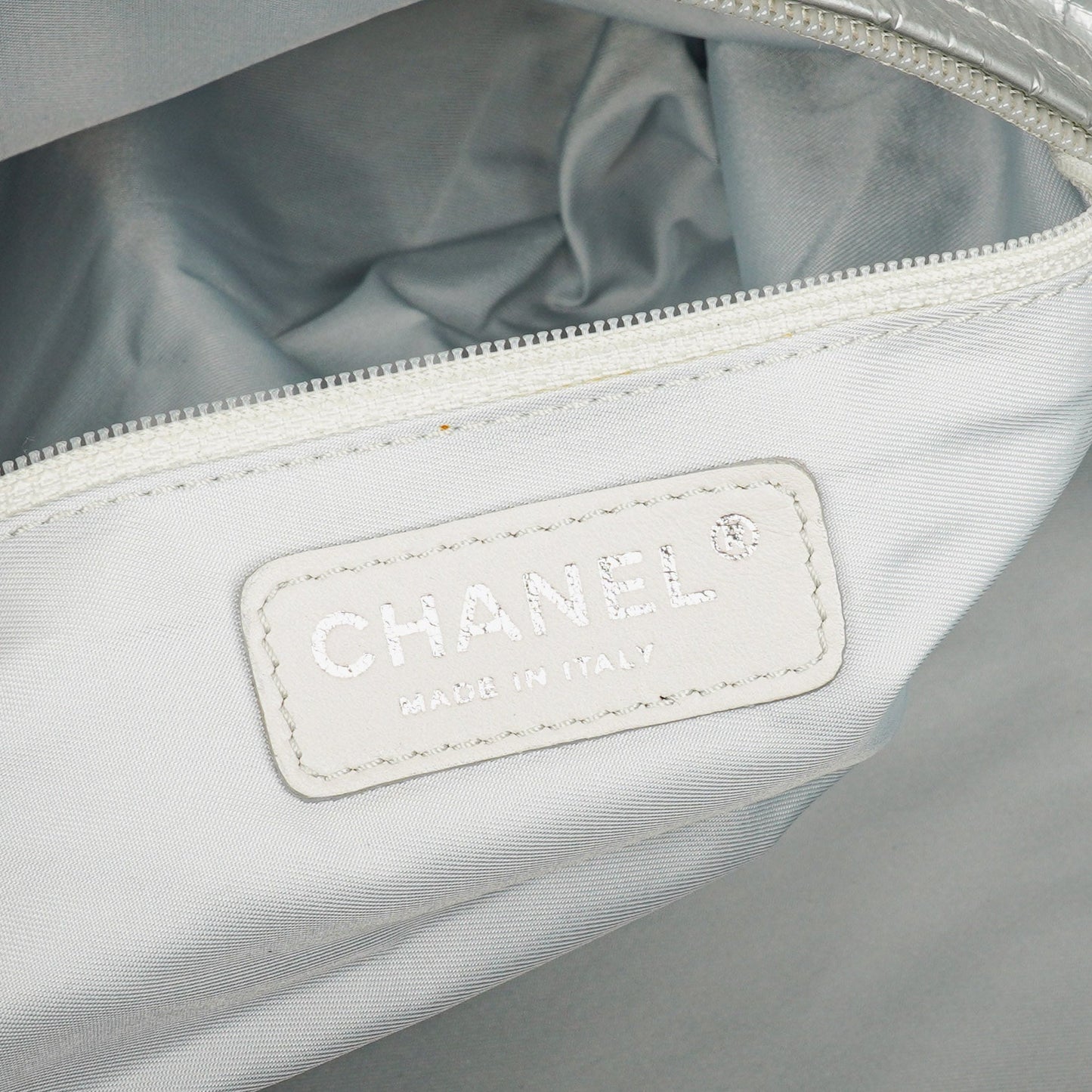 Chanel Boston Bag aus metallischem gestepptem Nylon