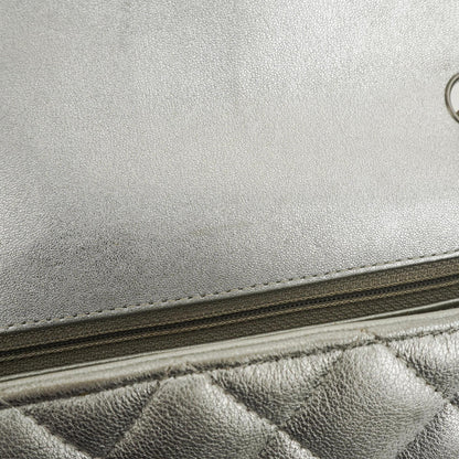 Chanel Mini Rectangular Single Flap Tasche aus metallisch silbernem gestepptem Lammleder mit silberfarbener Hardware