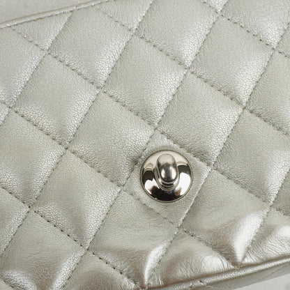 Chanel Mini Rectangular Single Flap Tasche aus metallisch silbernem gestepptem Lammleder mit silberfarbener Hardware