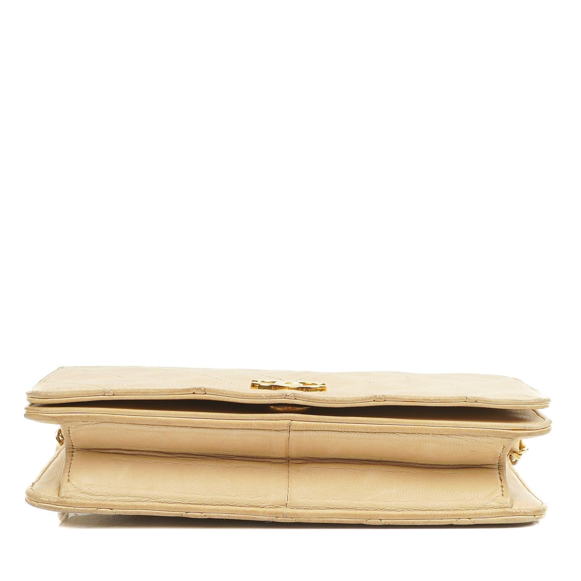 Chanel Mini Classic Beige Gepolstertes Lammleder Geldbörse mit Vollklappe und Kette WOC mit 24K vergoldeter Hardware