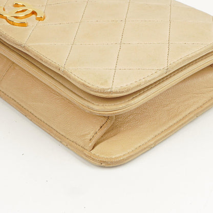 Chanel Mini Classic Beige Gepolstertes Lammleder Geldbörse mit Vollklappe und Kette WOC mit 24K vergoldeter Hardware
