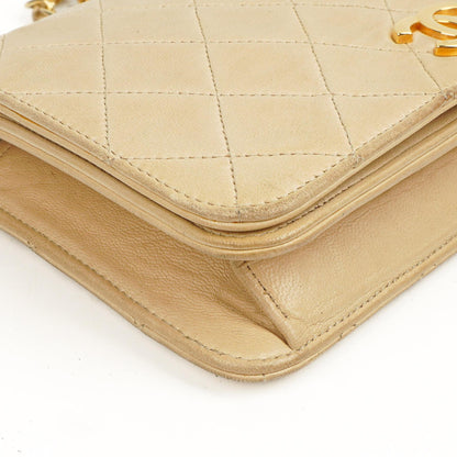 Chanel Mini Classic Beige Gepolstertes Lammleder Geldbörse mit Vollklappe und Kette WOC mit 24K vergoldeter Hardware