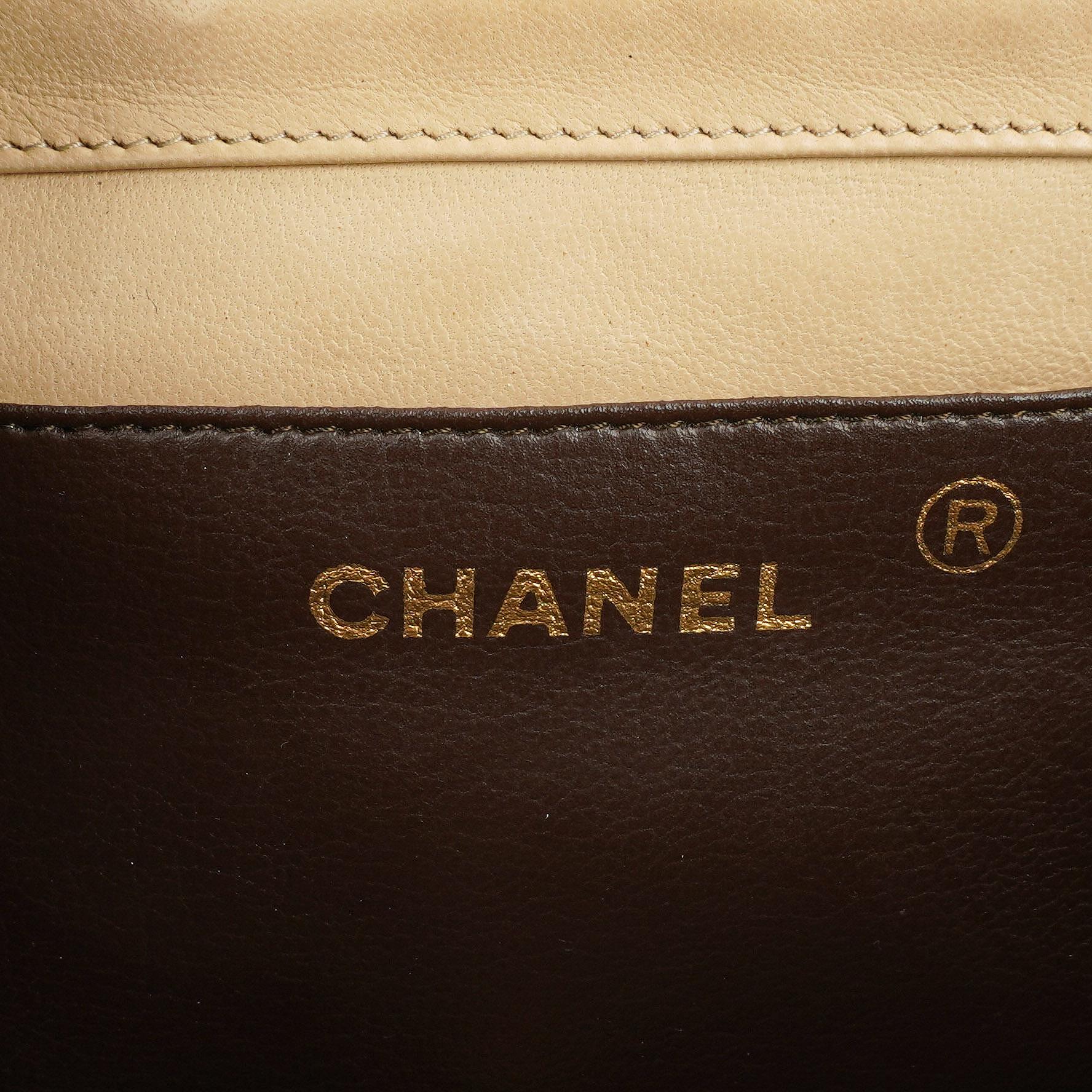 Chanel Mini Classic Beige Gepolstertes Lammleder Geldbörse mit Vollklappe und Kette WOC mit 24K vergoldeter Hardware