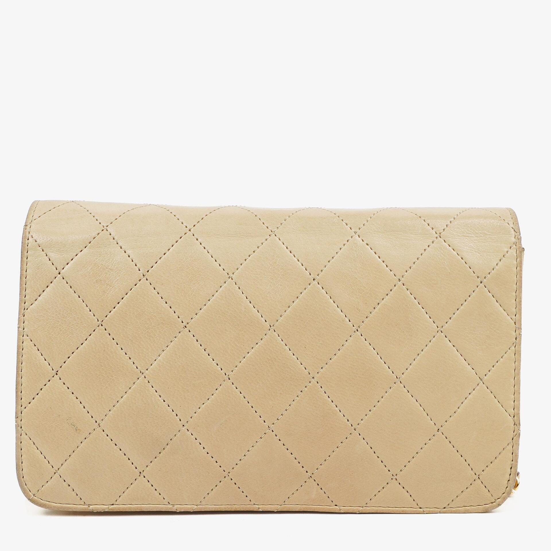 Chanel Mini Classic Beige Gequiltetes Lammleder Geldbörse mit Vollklappe und Kette WOC mit 24K vergoldeter Hardware