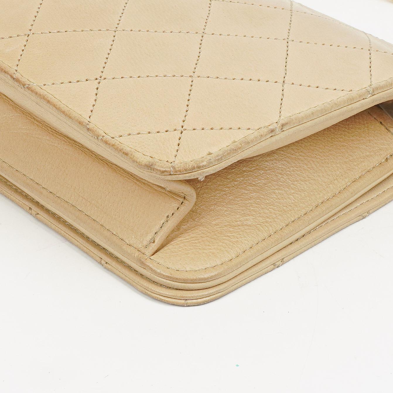 Chanel Mini Classic Beige Gequiltetes Lammleder Geldbörse mit Vollklappe und Kette WOC mit 24K vergoldeter Hardware