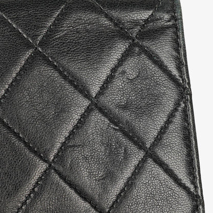 Chanel Mini Classic Full Flap Wallet on Chain aus schwarzem gestepptem Lammleder mit 24K vergoldeter Hardware