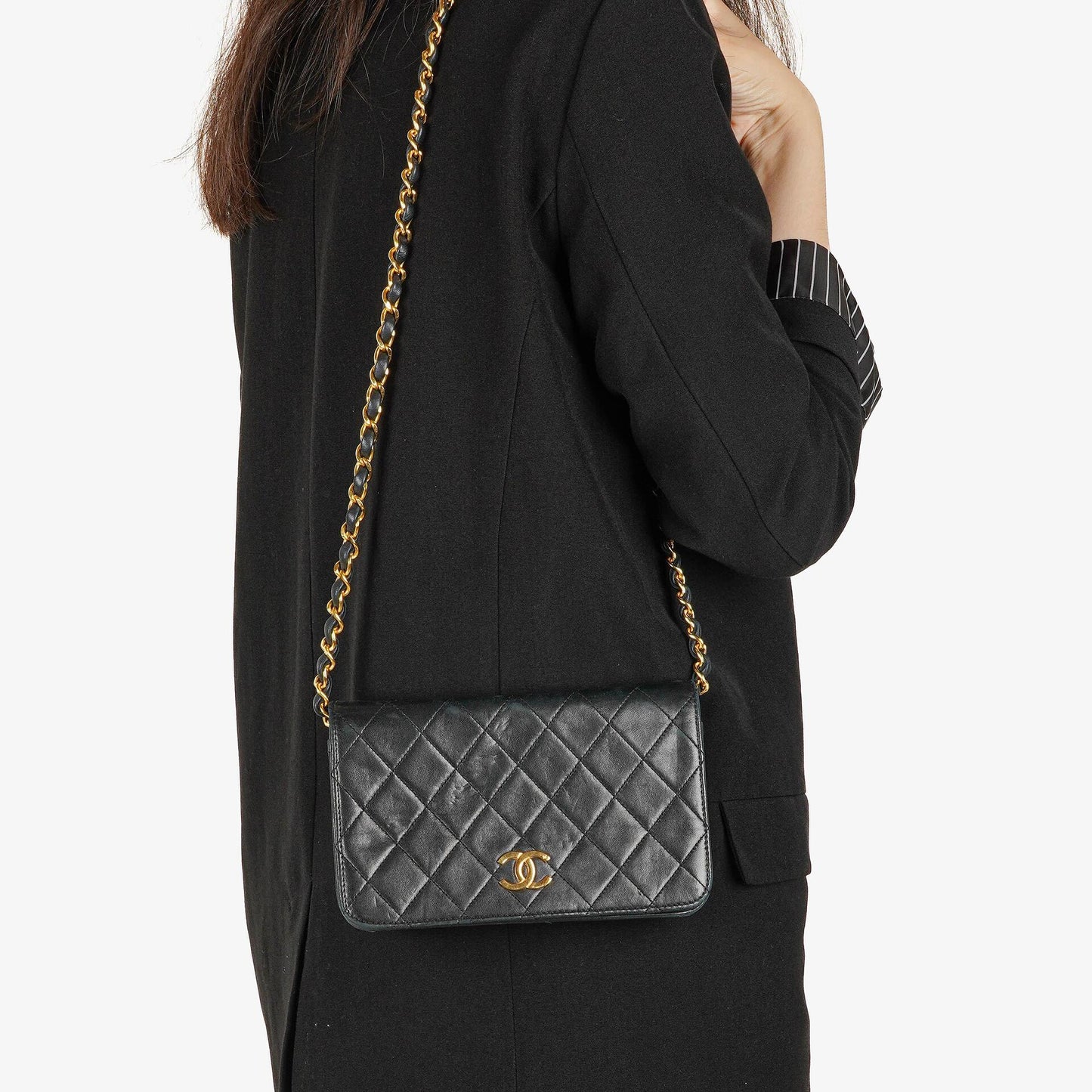 Chanel Mini Classic Full Flap Wallet on Chain WOC aus schwarzem gestepptem Lammleder mit 24K vergoldeter Hardware