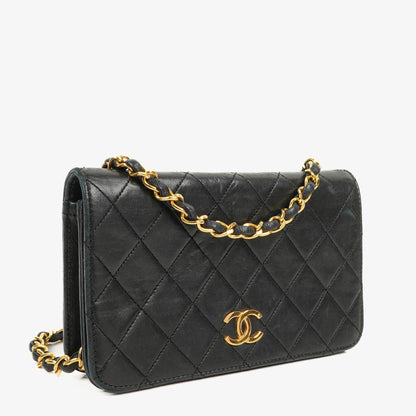 Chanel Mini Classic Full Flap Wallet on Chain WOC aus schwarzem gestepptem Lammleder mit 24K vergoldeter Hardware