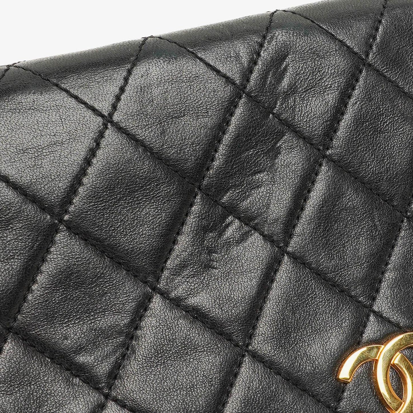 Chanel Mini Classic Full Flap Wallet on Chain WOC aus schwarzem gestepptem Lammleder mit 24K vergoldeter Hardware