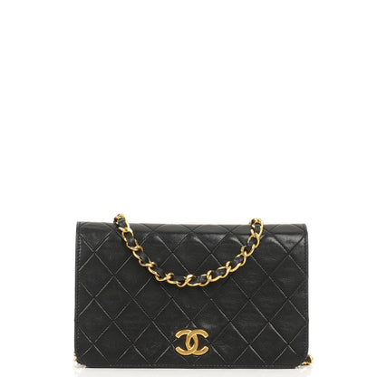 Chanel Mini Classic Full Flap Wallet on Chain (WOC), Schwarzes gestepptes Lammleder, 24K Goldplattierte Hardware