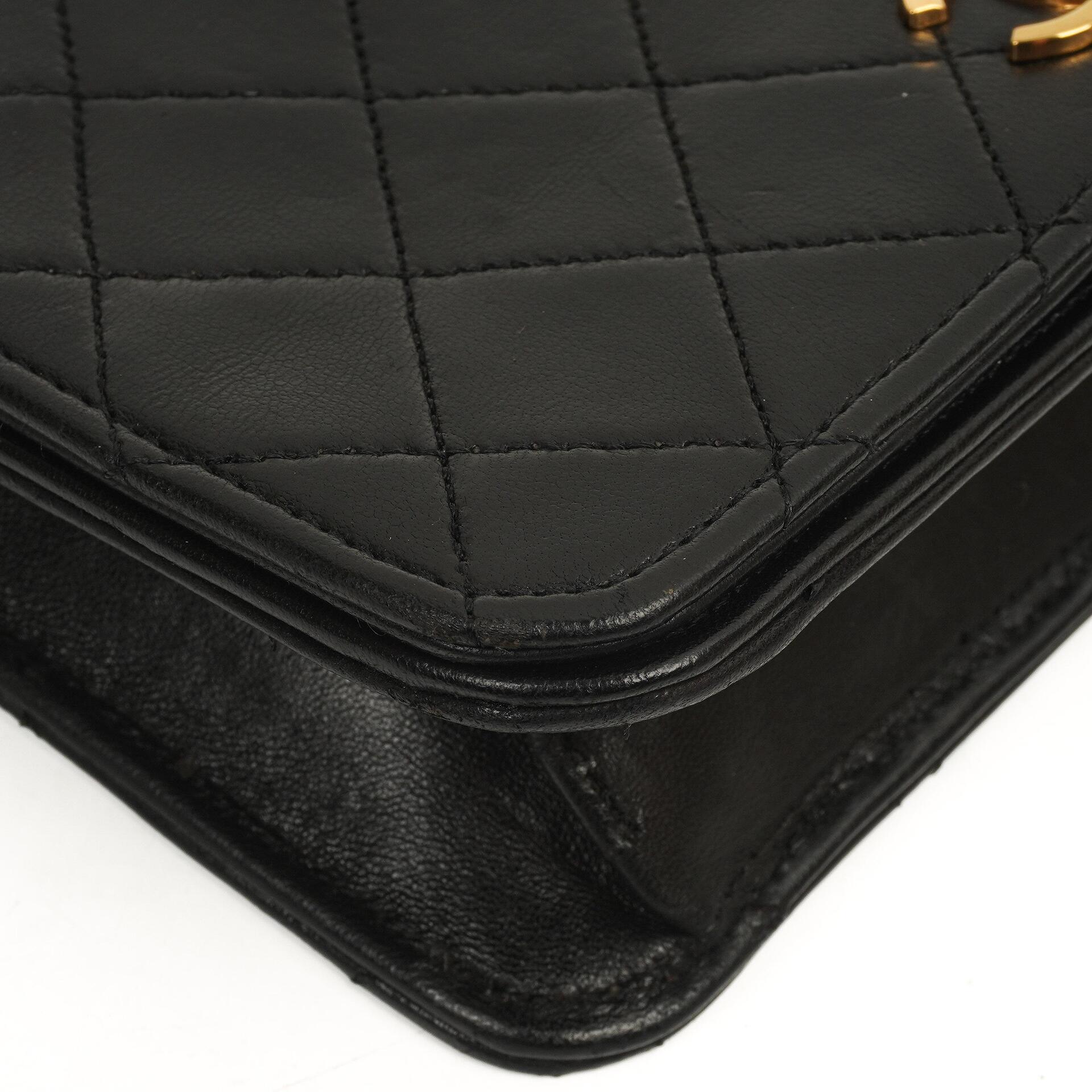 Chanel Mini Classic WOC Schwarz Gequiltetes Lammleder Full Flap Wallet on Chain mit 24K Gold Hardware